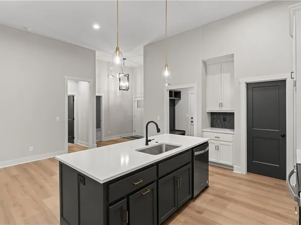 31834 W 170th Ter, Gardner, KS 66030