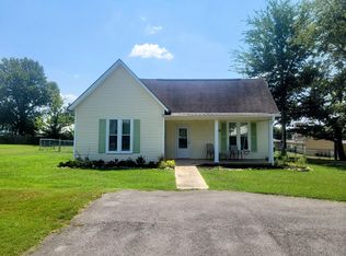 295 Railroad St S, Mc Ewen, TN 37101