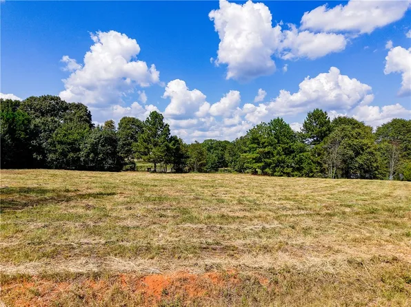 125-127 Windfield Hill Rd, Williamston, SC 29697