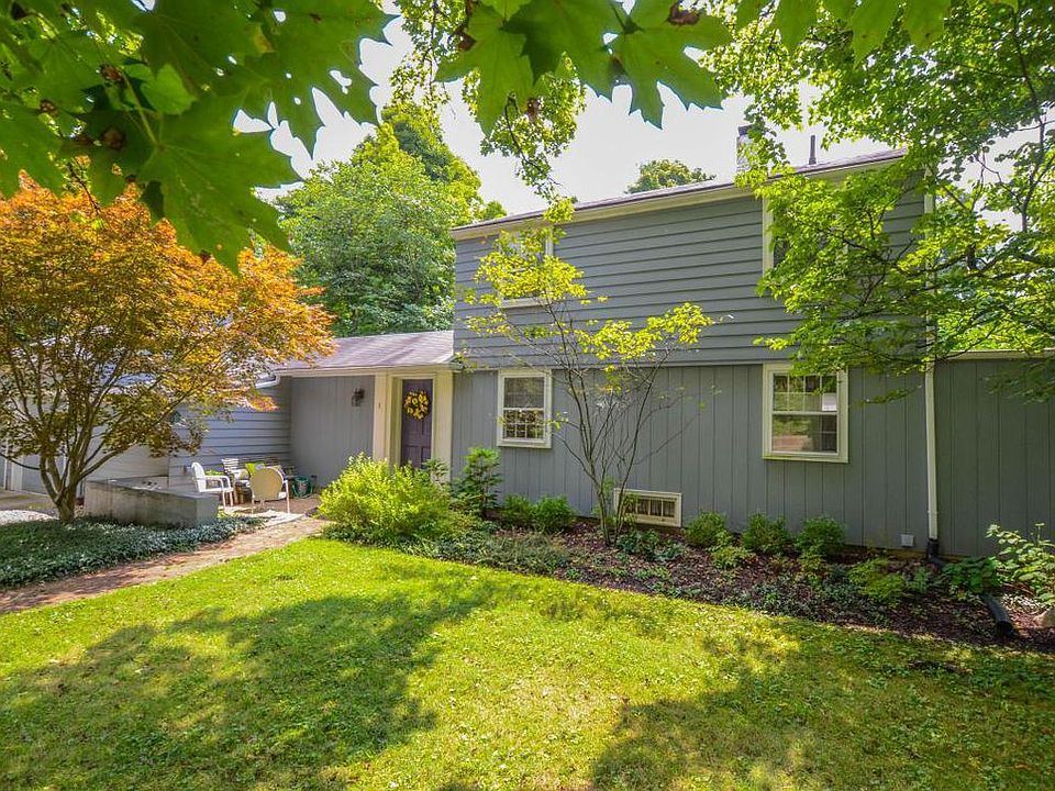 1st image of 1 Sheppard Pl