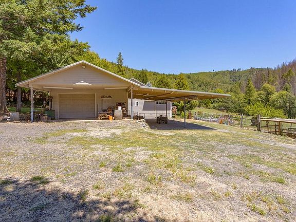 3rd image of 19030 E Evans Cres