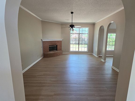 3rd image of 5570 Patsy Cir W