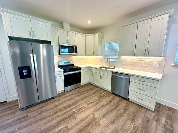 4th image of 19241 Carlton Ave #A