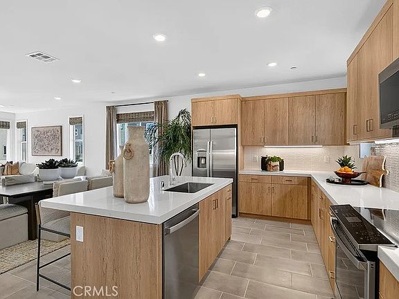 2nd image of 500 Park Dr Unit 17