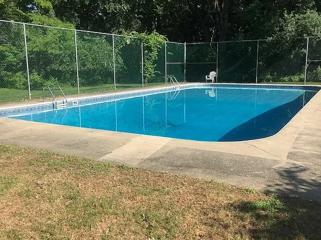 182 Locust Hill Rd — Photo 26