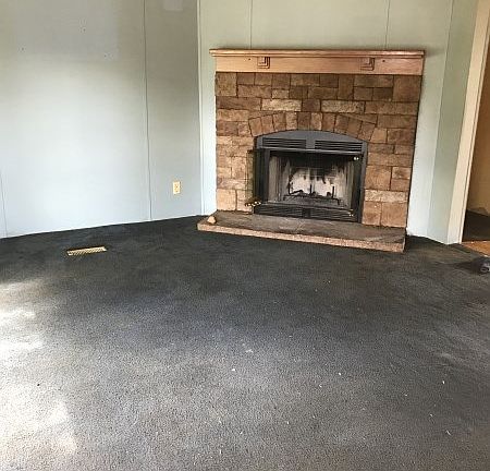 2nd image of 104 8th St