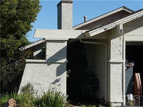 2nd image of 2130 Dogwood Pl