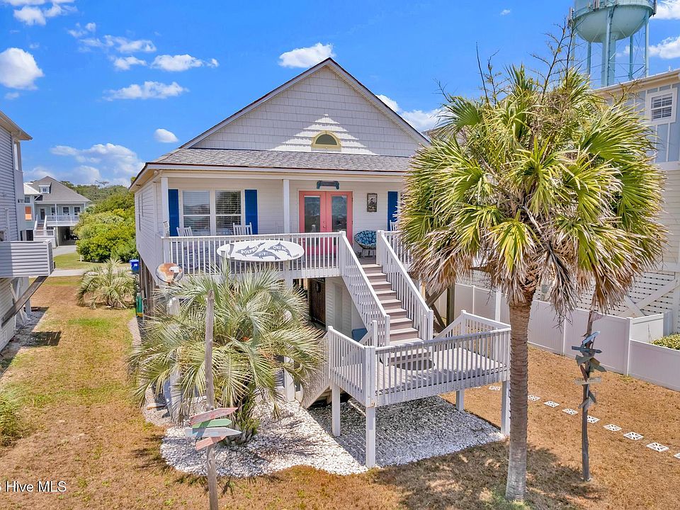 1st image of 108 W Dolphin Drive