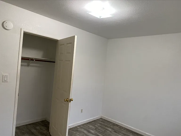 228 Fairman St #4 — Photo 1
