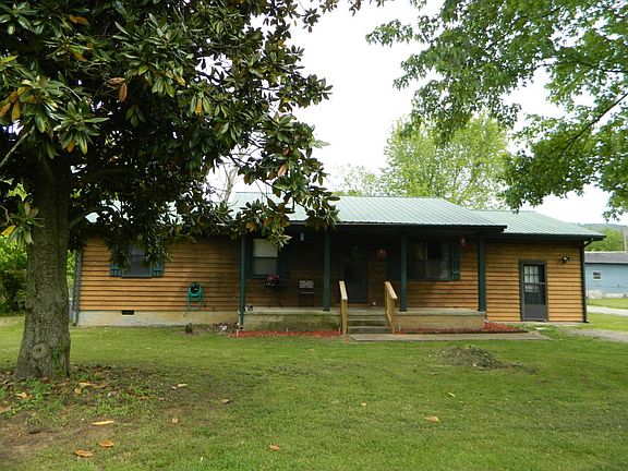 2nd image of 161 Pine Ave