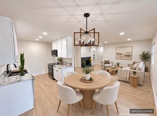 17574 Vandenberg Ln APT 11, Tustin, CA 92780
