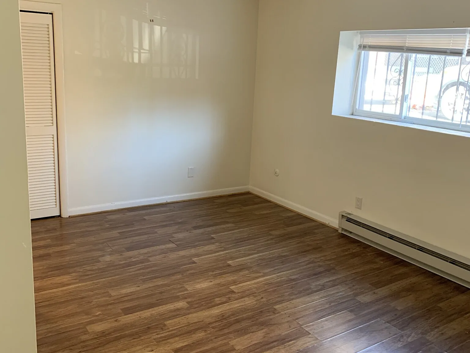 2 bed, 1.0 bath, 746 sqft, $2,700 — Photo 4