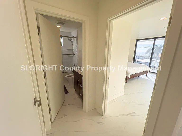 2670 Laurel Ave — Photo 17