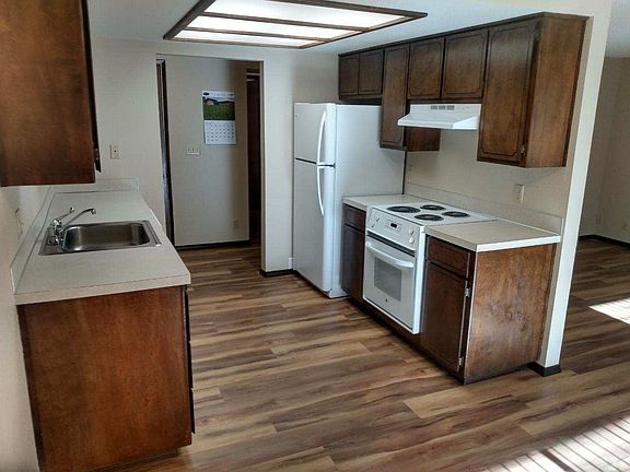 4th image of 2306 Hood Ave