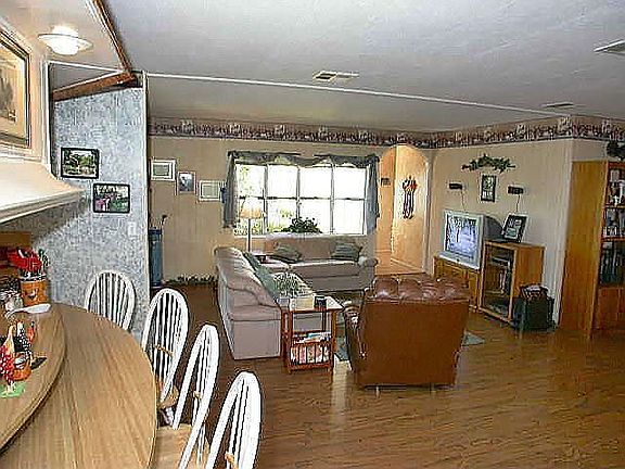 2nd image of 31190 Pleasant Valley Ave
