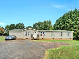 149 Pleasant Cove Dr, Woodruff, SC 29388