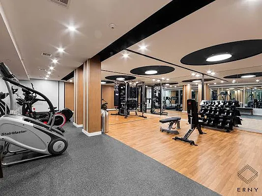 Rented by ERNY LLC | media 41