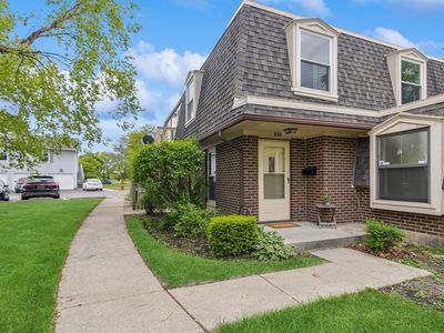 820 Pahl Rd #U11, Elk Grove Village, IL, 60007