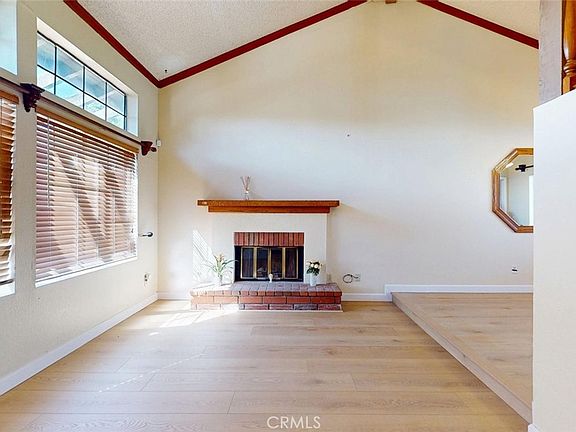 5th image of 12044 Champlain St