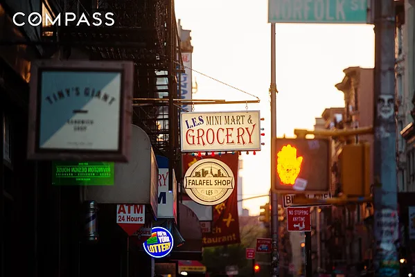 Rented by Compass | media 25