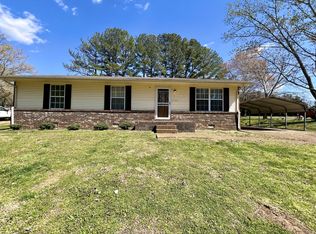 518 Littrell Rd, Loretto, TN 38469