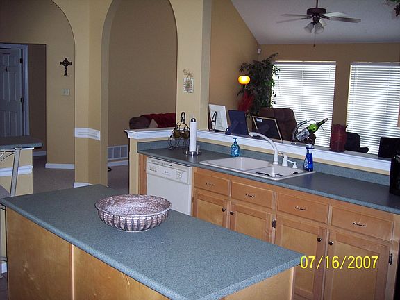 Kitchen Right