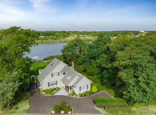 31 River Ave, Eastport, NY 11941