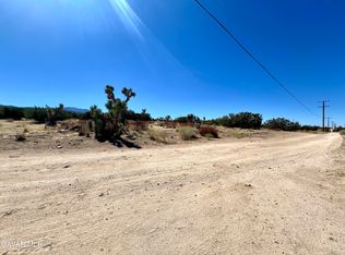 E Vic Ave #Y8-208, Llano, CA 93544