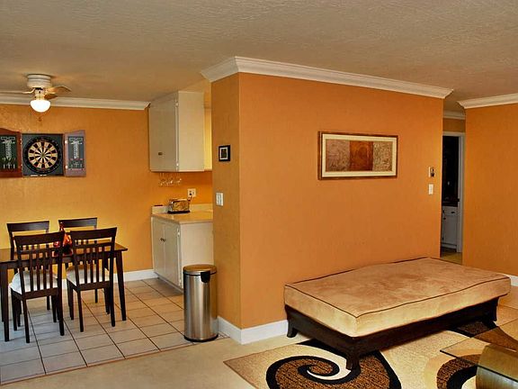 5th image of 121 Buckingham Dr Unit 60