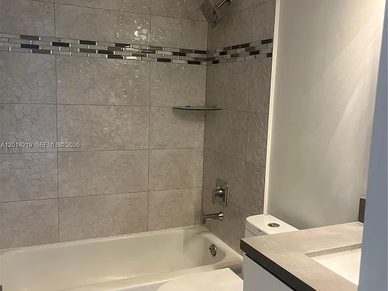 10121 W Sunrise Blvd #301 — Photo 6