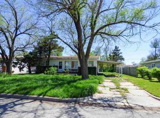 2315 W Wildwood Rd, Wichita, KS 67217
