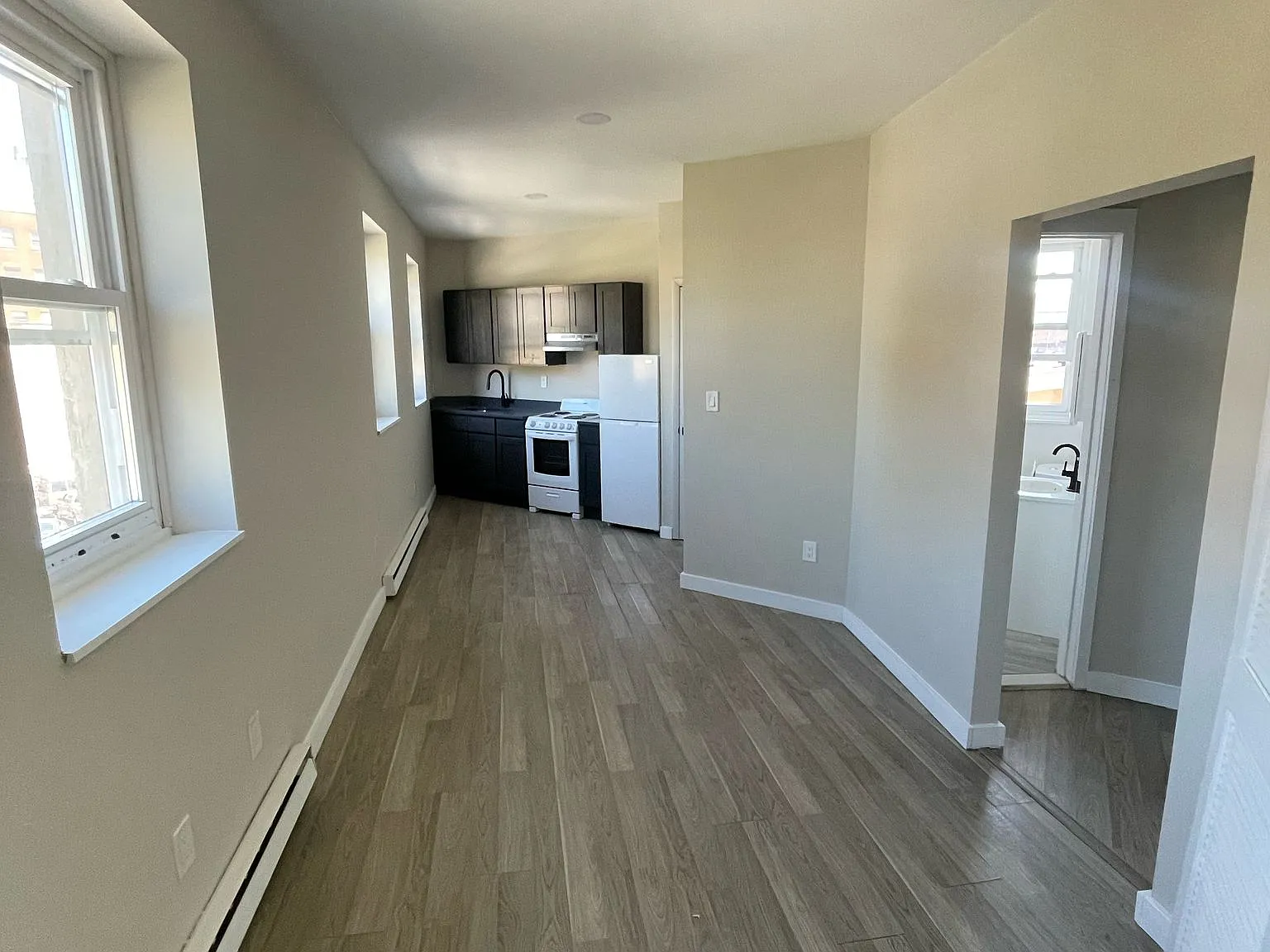 1 bed, 700 sqft, $1,450 — Photo 1
