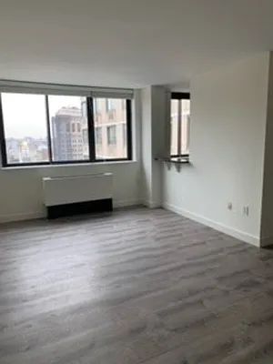Rented by 280 Park Avenue South Realty | media 21