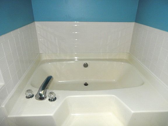 4th image of 4137 Saddlehorn Dr