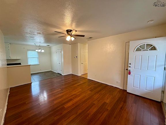 4th image of 5403 Dewey St