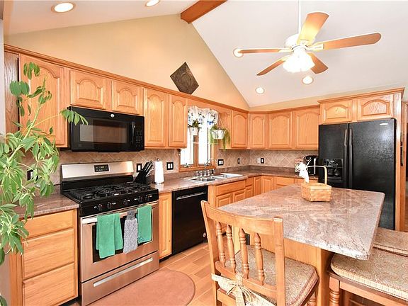 2nd image of 6070 Margaret Ann Dr