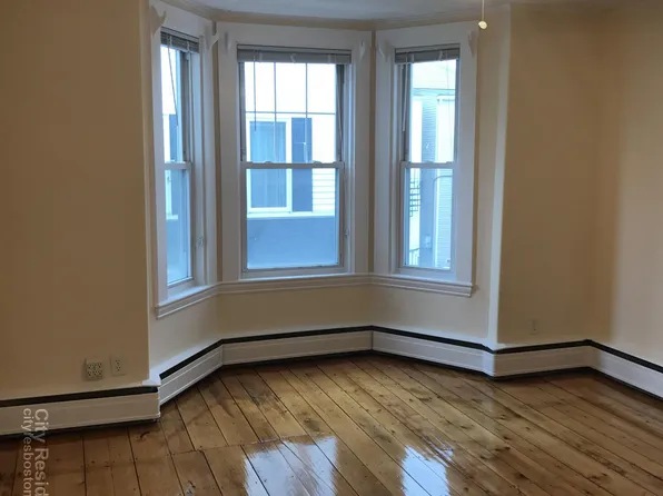 20 Story St #2, Boston, MA 02127