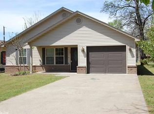 1125 N Greenwich Ave, Russellville, AR 72801