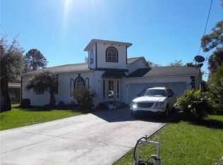 720 Connecticut Ln, Lehigh Acres, FL 33936