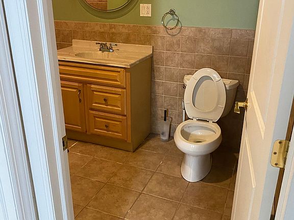 5th image of 716 Vincent Ave #G