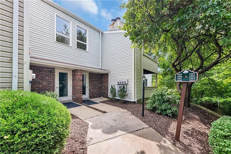 1002 Kenzie Dr photo 1