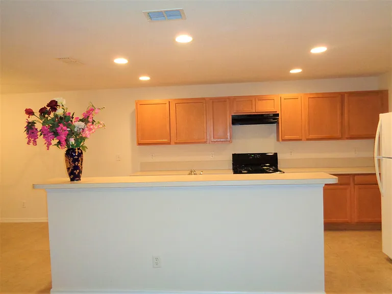1636 Pointe West Way — Photo 7
