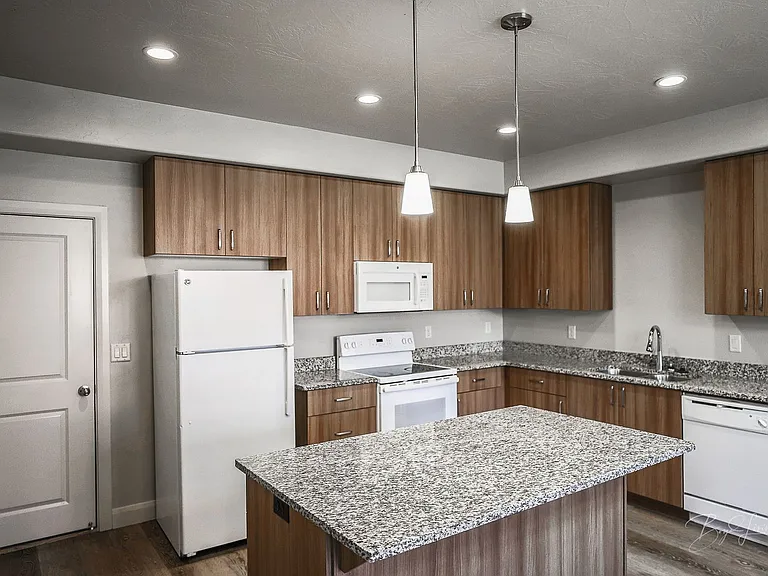 1184 E Bulloch St #51 — Photo 5