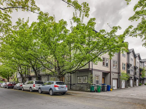 3309 SE Morrison St #24, Portland, OR 97214