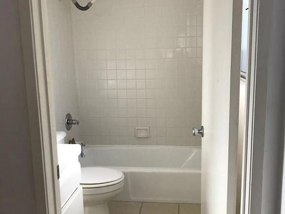5th image of 116 Kelp St
