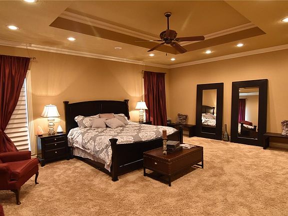 4th image of 1303 Azure Hills Dr