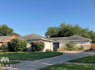 9807 Willmont Rd, La Porte, TX 77571