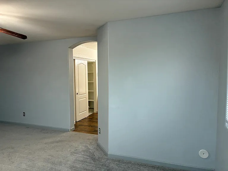 25550 W Pioneer St — Photo 21