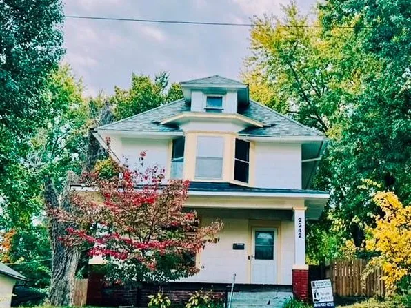 2242 Francis St, Saint Joseph, MO 64501