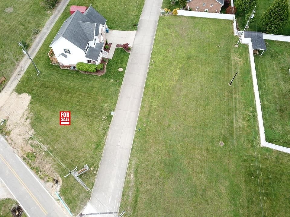 1st image of 103 Kings Gate Dr